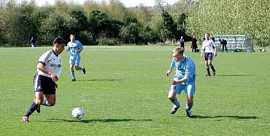 31792A65-D3E6-4B63-8781-F547B80F4725