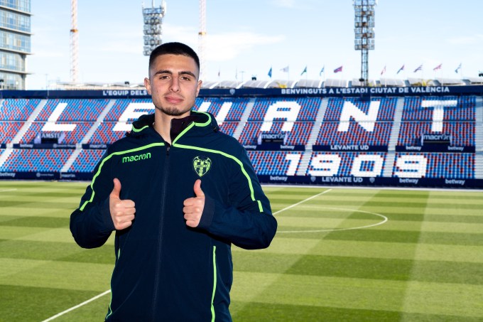 59B4EA66-A57A-456A-9FE7-E63DD291D667