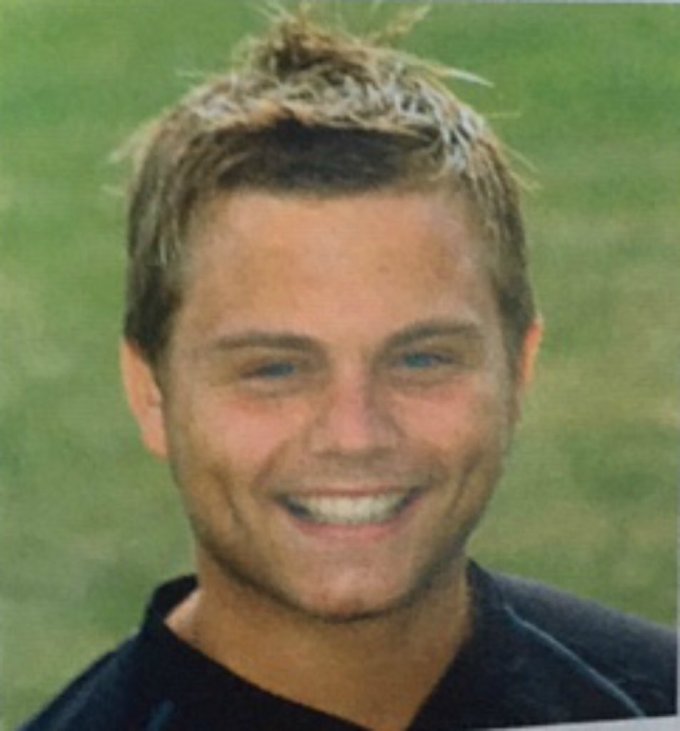 41E3F698-F8A2-4774-8836-FFEFC6377C13